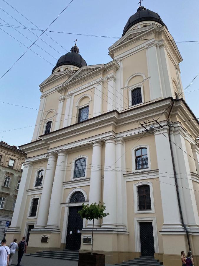 В Центрі Біля Ратуші Вулиця Площа Ринок 11 Lviv Kültér fotó